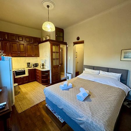 Апартаменти Anafiotika House Афіни Екстер'єр фото